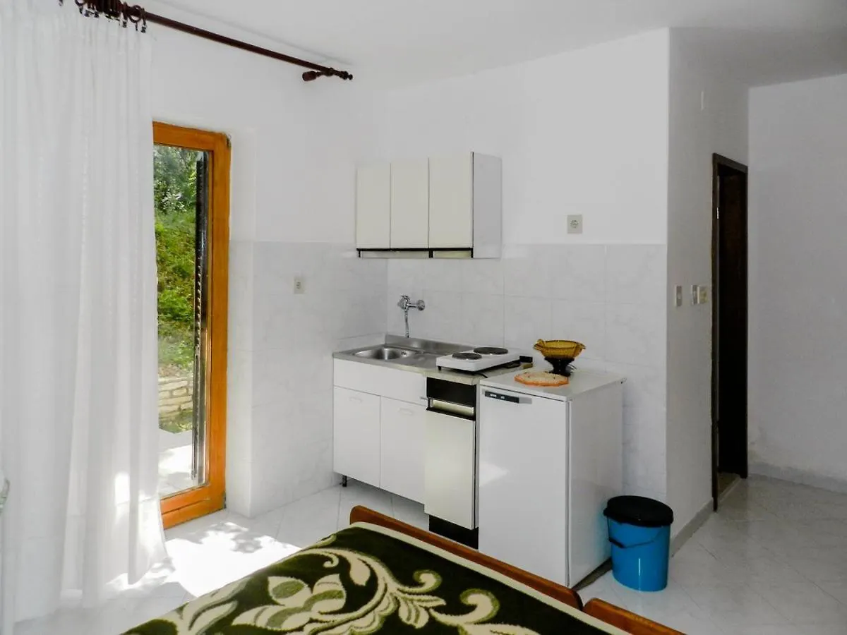 Apartments Josip Rabac 0*,