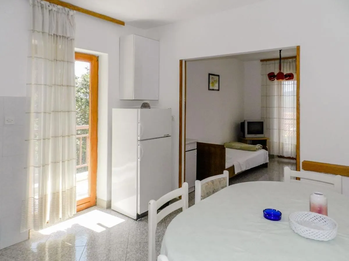 Apartments Josip Rabac