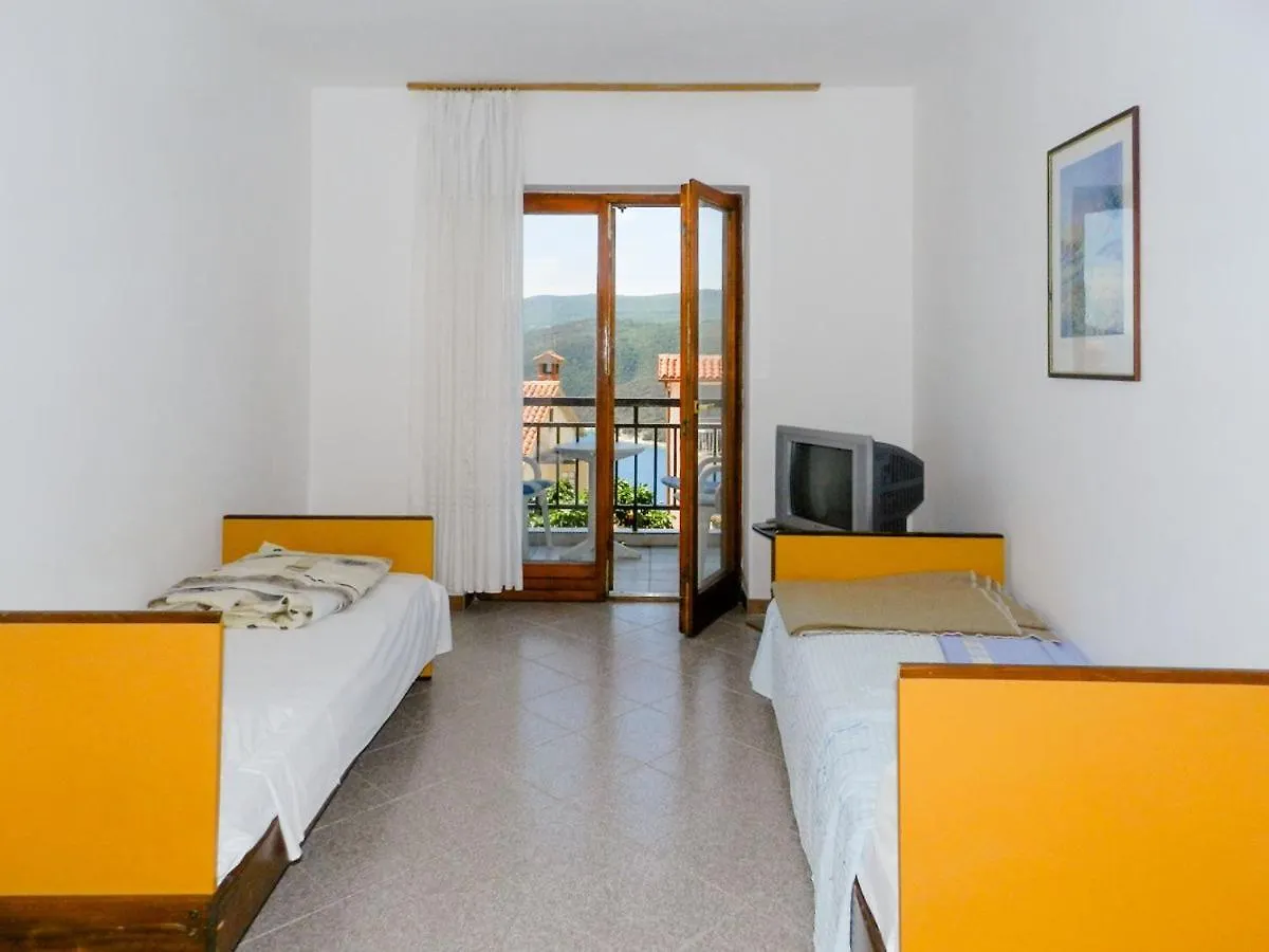 Apartments Josip Rabac