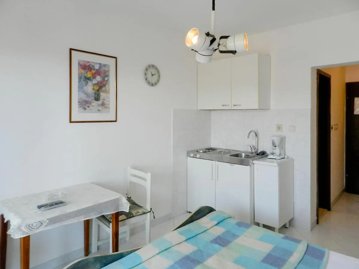 Apartments Josip Rabac