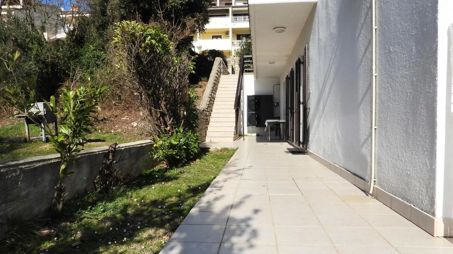 Apartments Josip Rabac